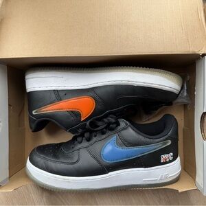 KITH X KNICKS Nike Air Force 1 Low “NYC Away” KNICKS COLOR